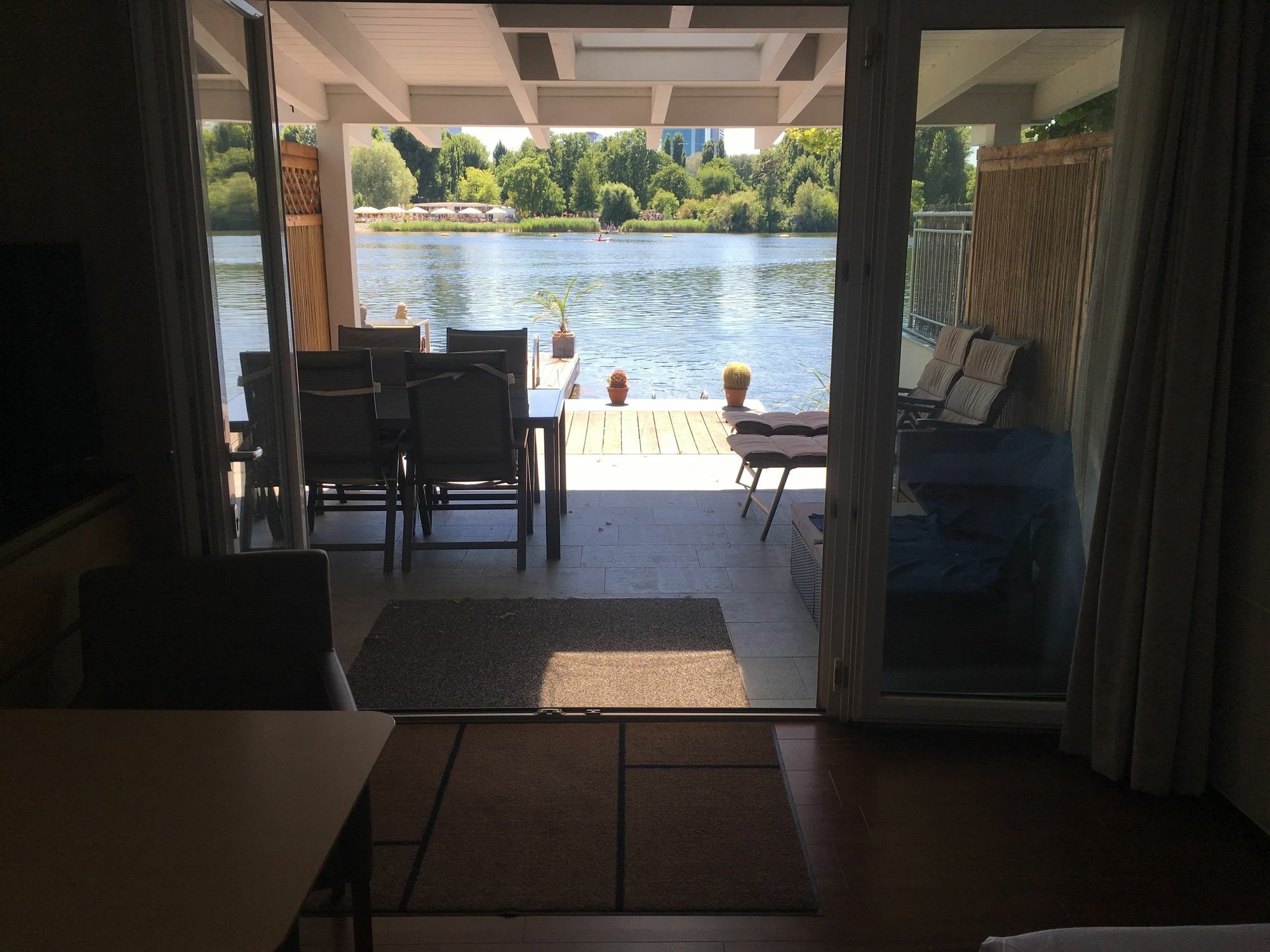 Ajo Vienna Beach - Contactless Check-In *