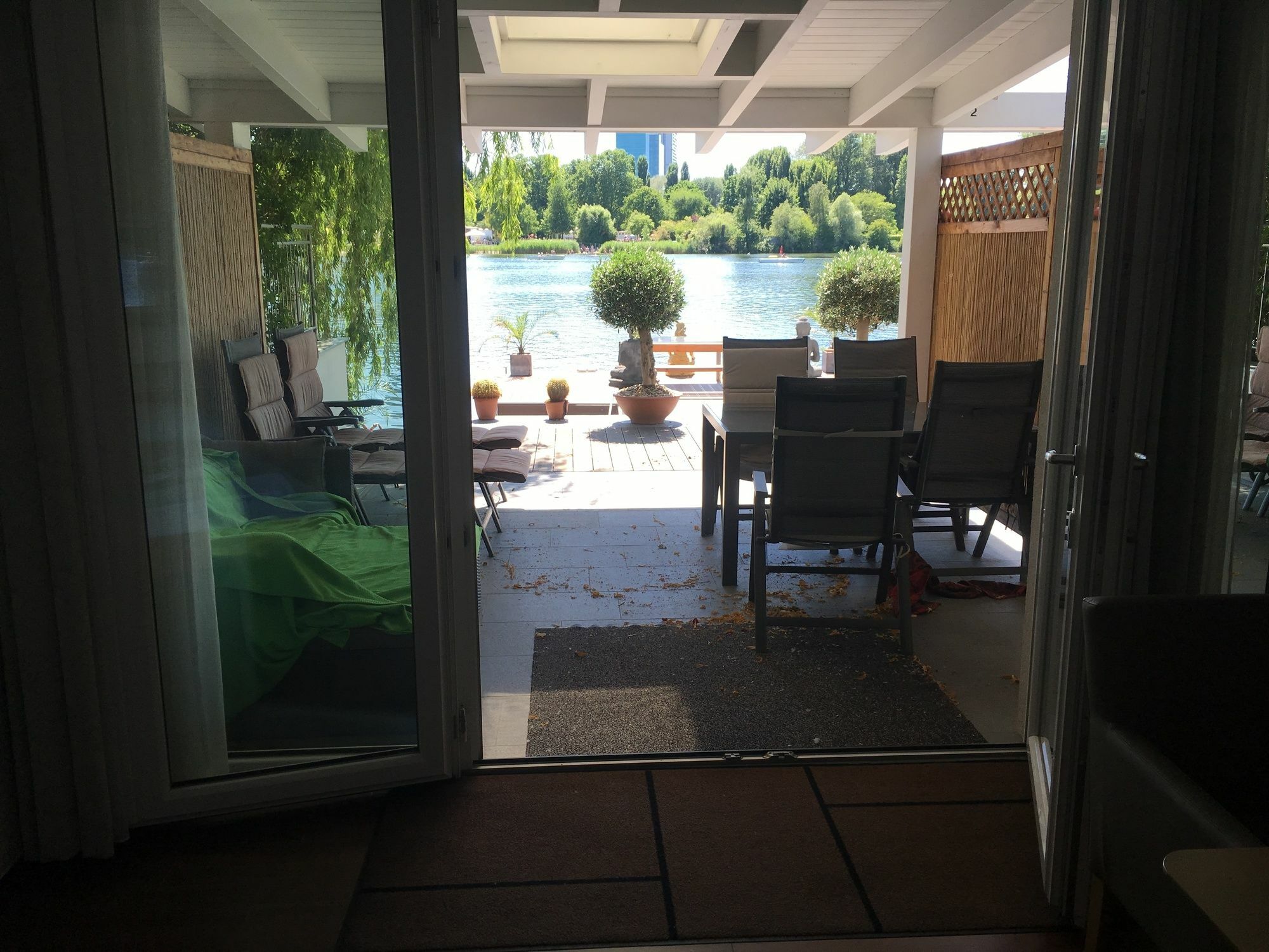Ajo Vienna Beach - Contactless Check-In *