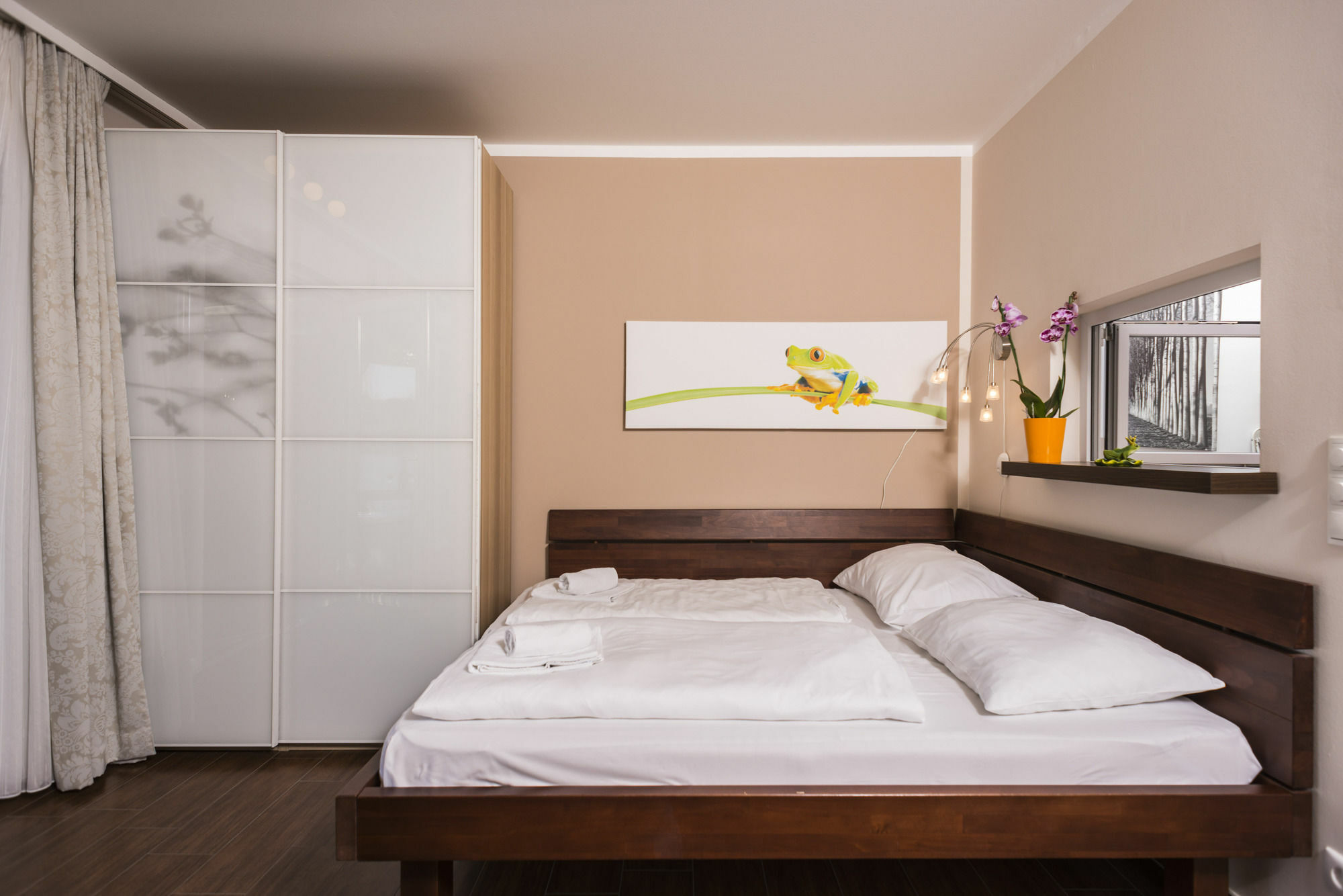 Ajo Vienna Beach - Contactless Check-In Apartment